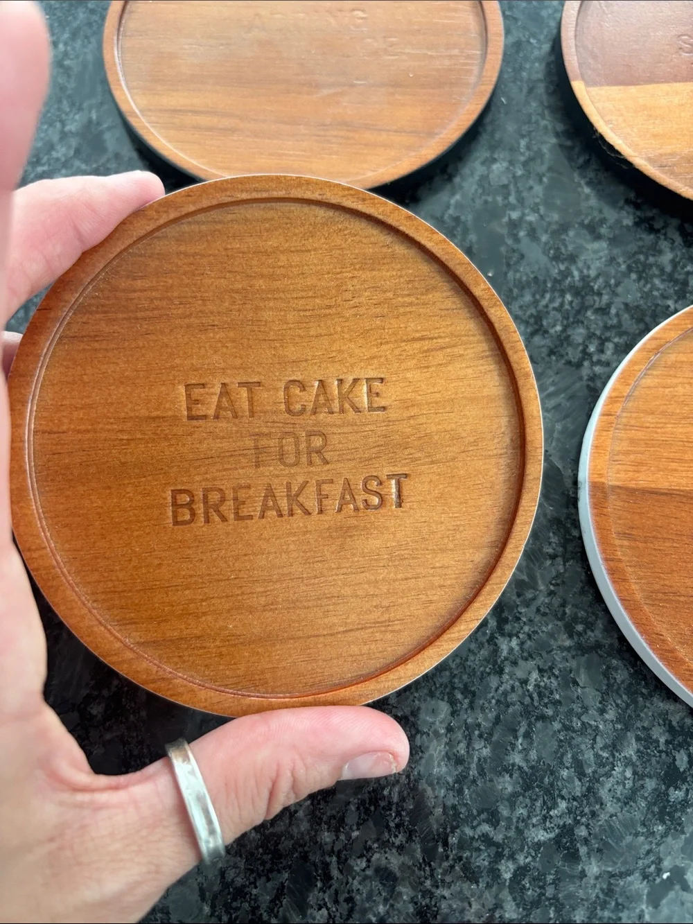 Kate spade Wooden Round Coasters Set - Brown